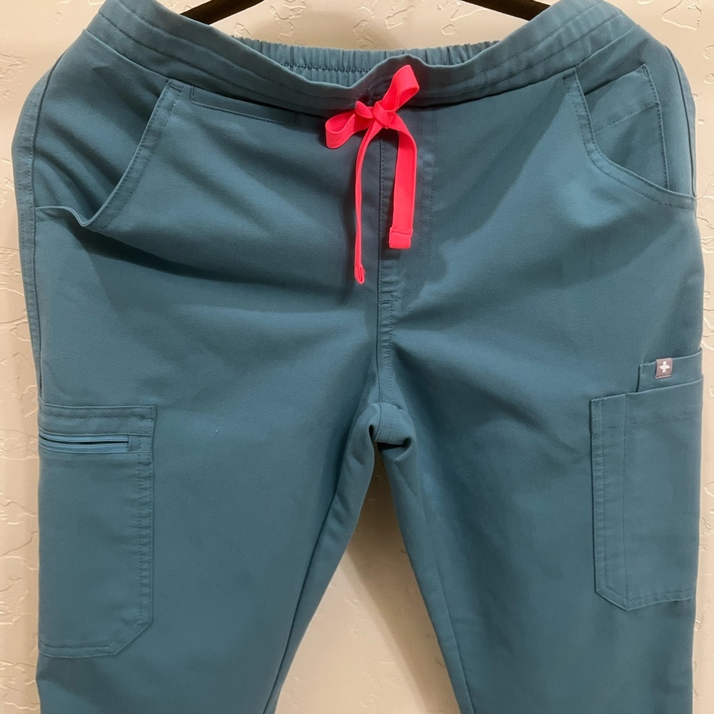 Figs Women’s Yola Skinny Scrub Pant in Teal, Size XS-Petite